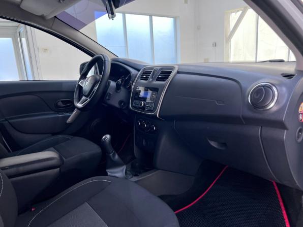 Renault Logan II Рестайлинг с пробегом 2020 года, цена 1 150 000 рублей, 76220 км, седан, Автокод Объявления