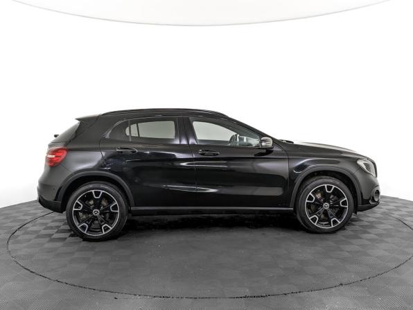 Mercedes-Benz GLA I (X156) Рестайлинг с пробегом 2019 года, цена 2 810 000 рублей, 90391 км, внедорожник, Автокод Объявления