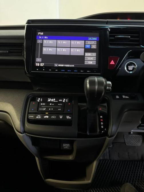 Honda Stepwgn V Рестайлинг Челябинск  - изображение 8
