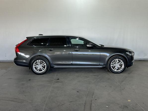 Volvo V90 Cross Country I с пробегом 2018 года, цена 2 865 000 рублей, 218806 км, универсал, Автокод Объявления