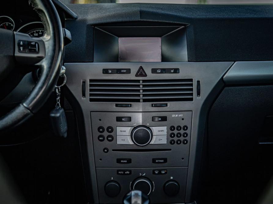 Opel Astra H Рестайлинг Тюмень  - изображение 15
