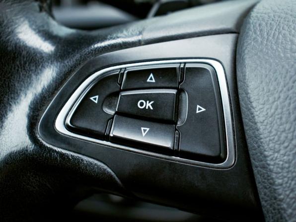 Ford Kuga II Рестайлинг с пробегом 2017 года, цена 1 690 000 рублей, 95000 км, внедорожник, Автокод Объявления