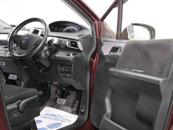 Honda Freed I Рестайлинг 2 с пробегом 2014 года, цена 1 300 000 рублей, 122615 км, компактвэн, Автокод Объявления