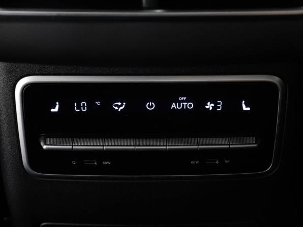 Li Auto (Lixiang) L7 I с пробегом 2024 года, цена 5 797 000 рублей, 31000 км, внедорожник, Автокод Объявления