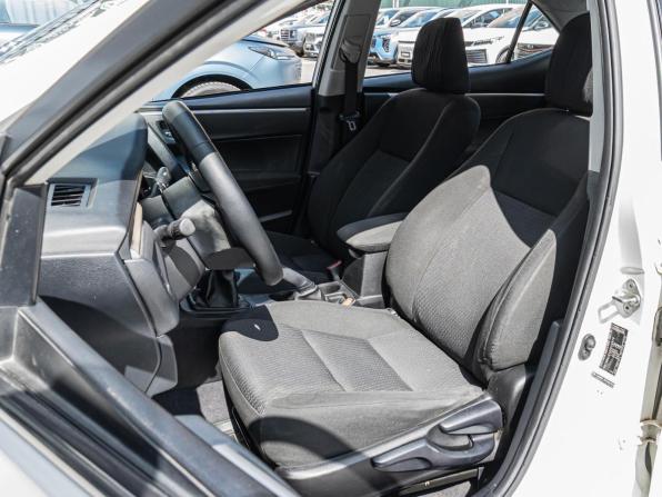 Toyota Corolla XI (E160 E170 E180) с пробегом 2013 года, цена 1 070 000 рублей, 259064 км, седан, Автокод Объявления
