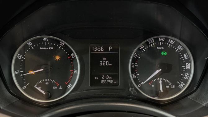 Skoda Octavia II (A5) Рестайлинг с пробегом 2012 года, цена 951 000 рублей, 186255 км, лифтбек, Автокод Объявления