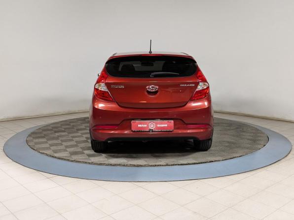 Hyundai Solaris I Рестайлинг с пробегом 2015 года, цена 989 000 рублей, 119000 км, хэтчбек, Автокод Объявления