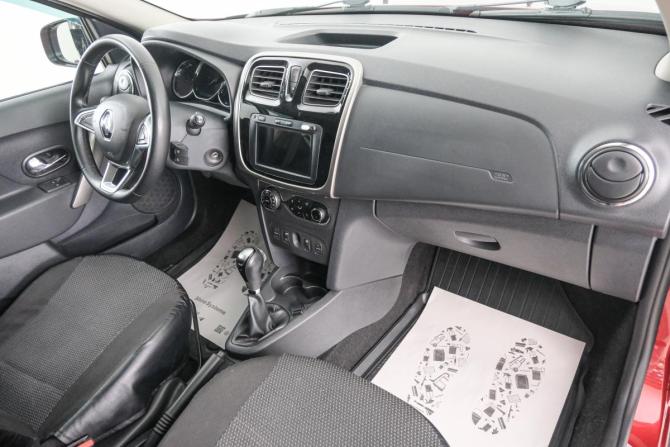 Renault Sandero II Рестайлинг с пробегом 2019 года, цена 1 349 000 рублей, 50700 км, хэтчбек, Автокод Объявления