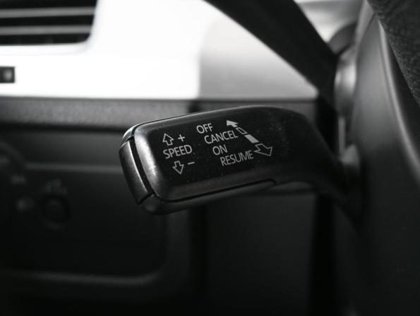 Volkswagen Touareg II Рестайлинг с пробегом 2015 года, цена 3 319 000 рублей, 121484 км, внедорожник, Автокод Объявления