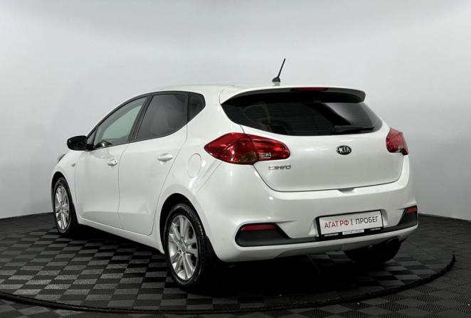 Kia Ceed II с пробегом 2014 года, цена 1 055 000 рублей, 228609 км, хэтчбек, Автокод Объявления