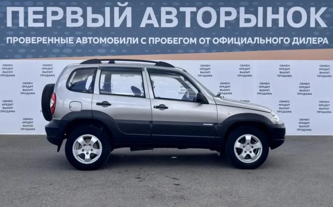Chevrolet Niva I Рестайлинг с пробегом 2010 года, цена 528 000 рублей, 117995 км, внедорожник, Автокод Объявления