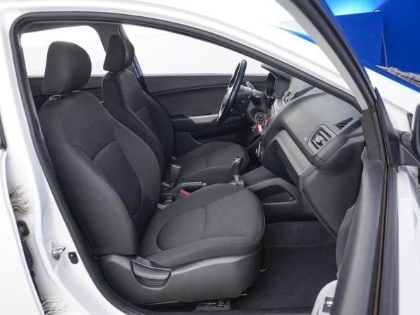 Kia Rio III с пробегом 2014 года, цена 999 999 рублей, 121149 км, хэтчбек, Автокод Объявления
