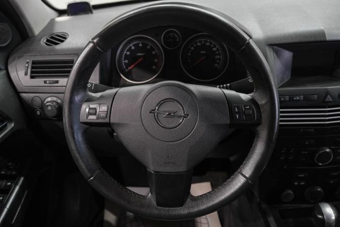 Opel Astra H Рестайлинг с пробегом 2010 года, цена 749 000 рублей, 163000 км, седан, Автокод Объявления