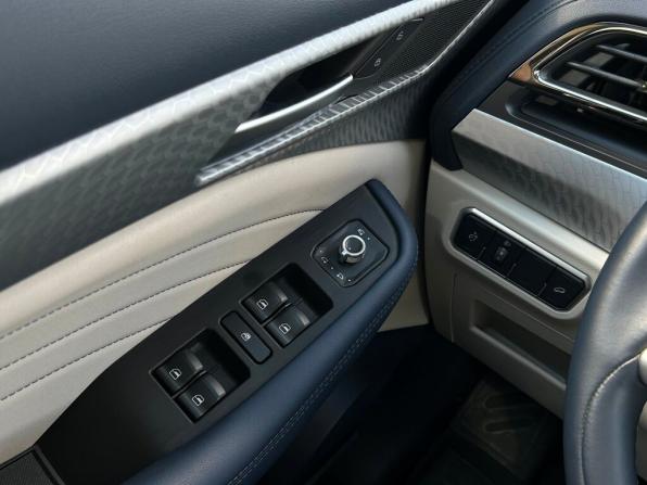 Haval F7 I Рестайлинг с пробегом 2023 года, цена 2 078 800 рублей, 38490 км, внедорожник, Автокод Объявления