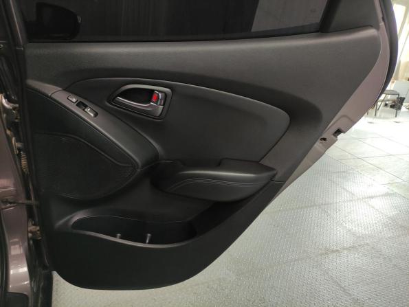 Hyundai ix35 I Рестайлинг с пробегом 2013 года, цена 1 100 000 рублей, 231081 км, внедорожник, Автокод Объявления