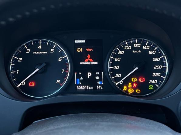 Mitsubishi Outlander III Рестайлинг 3 с пробегом 2019 года, цена 1 631 000 рублей, 308009 км, внедорожник, Автокод Объявления