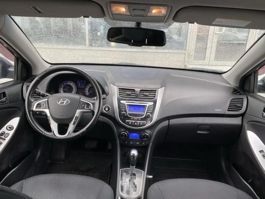 Hyundai Solaris I Новосибирск  - изображение 10