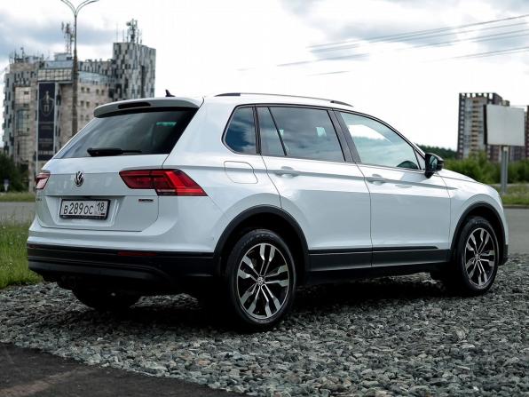 Volkswagen Tiguan II с пробегом 2019 года, цена 2 599 000 рублей, 111866 км, внедорожник, Автокод Объявления