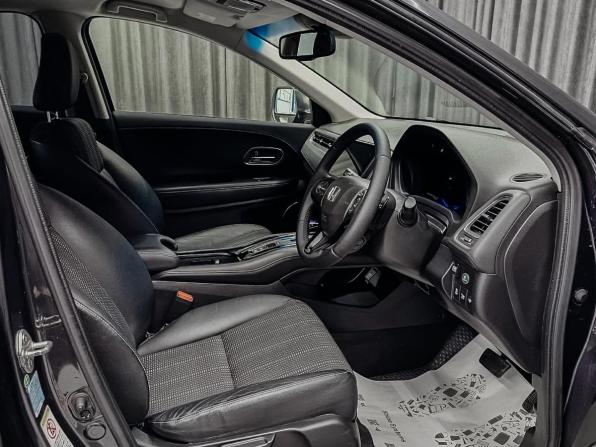 Honda Vezel I с пробегом 2014 года, цена 1 349 000 рублей, 155000 км, внедорожник, Автокод Объявления