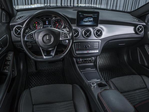 Mercedes-Benz GLA I (X156) Рестайлинг с пробегом 2018 года, цена 2 756 000 рублей, 78824 км, внедорожник, Автокод Объявления