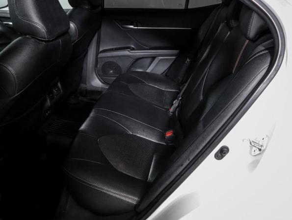 Toyota Camry VIII (XV70) Рестайлинг с пробегом 2021 года, цена 2 250 000 рублей, 227000 км, седан, Автокод Объявления