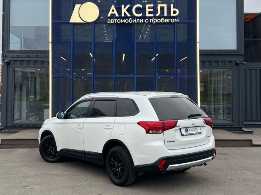 Mitsubishi Outlander III Рестайлинг Архангельск  - изображение 7