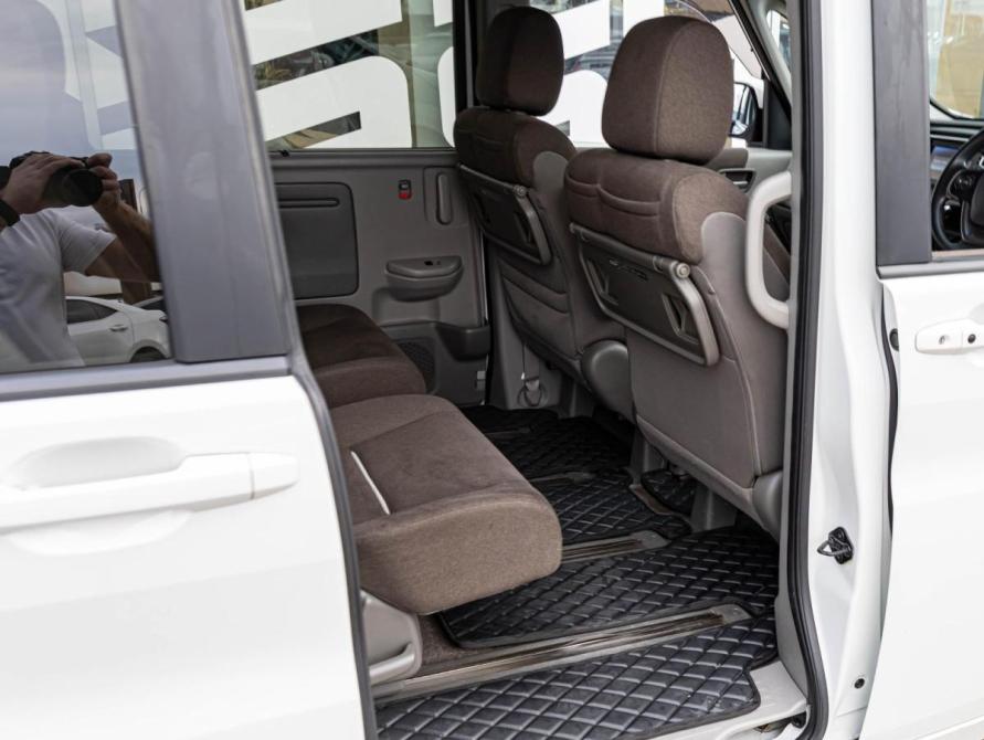 Honda Stepwgn V Краснодар  - изображение 11