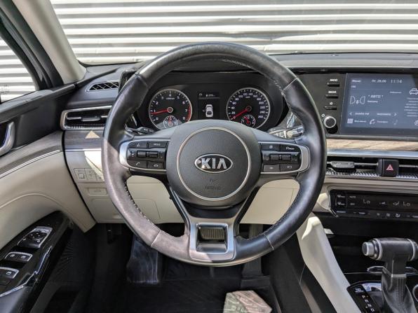 Kia K5 III с пробегом 2021 года, цена 2 290 000 рублей, 115013 км, седан, Автокод Объявления