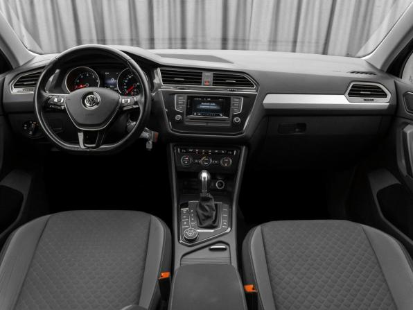 Volkswagen Tiguan II с пробегом 2017 года, цена 2 580 000 рублей, 103752 км, внедорожник, Автокод Объявления