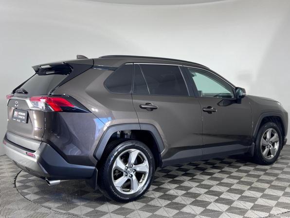 Toyota RAV4 V (XA50) с пробегом 2021 года, цена 2 950 000 рублей, 85497 км, внедорожник, Автокод Объявления