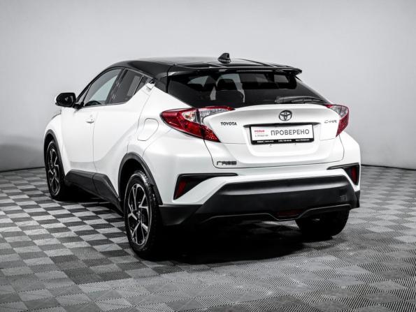 Toyota C-HR I Рестайлинг с пробегом 2021 года, цена 2 850 000 рублей, 45258 км, внедорожник, Автокод Объявления