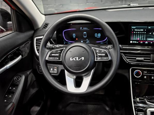 Kia Seltos I Рестайлинг с пробегом 2026 года, цена 3 200 000 рублей, 2741 км, внедорожник, Автокод Объявления