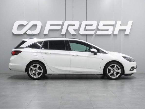 Opel Astra K Рестайлинг с пробегом 2019 года, цена 1 399 000 рублей, 127171 км, универсал, Автокод Объявления