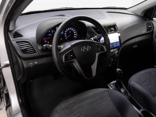 Hyundai Solaris I Рестайлинг с пробегом 2016 года, цена 985 000 рублей, 155990 км, седан, Автокод Объявления