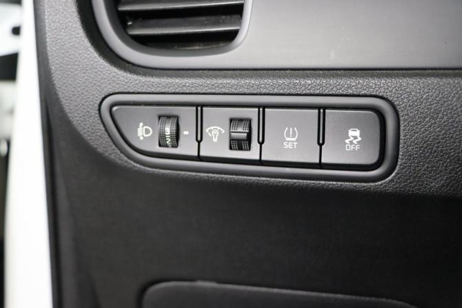 Kia Rio IV с пробегом 2018 года, цена 1 249 990 рублей, 120181 км, седан, Автокод Объявления