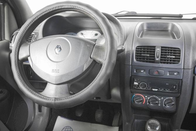 Renault Symbol I Рестайлинг 2 с пробегом 2008 года, цена 339 000 рублей, 300000 км, седан, Автокод Объявления