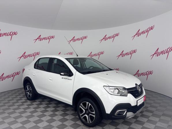 Renault Logan II Рестайлинг с пробегом 2022 года, цена 1 390 000 рублей, 43555 км, седан, Автокод Объявления