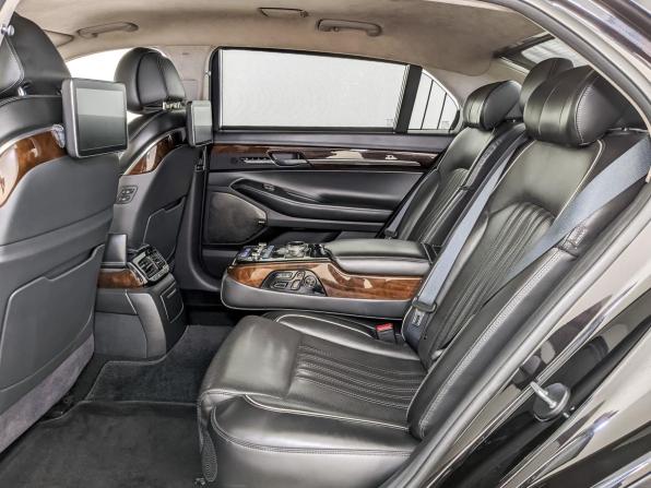 Genesis G90 I с пробегом 2017 года, цена 2 405 000 рублей, 175317 км, седан, Автокод Объявления