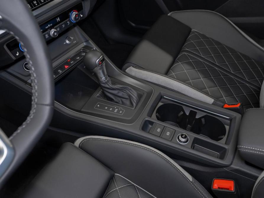 Audi Q3 II (F3) Москва  - изображение 17