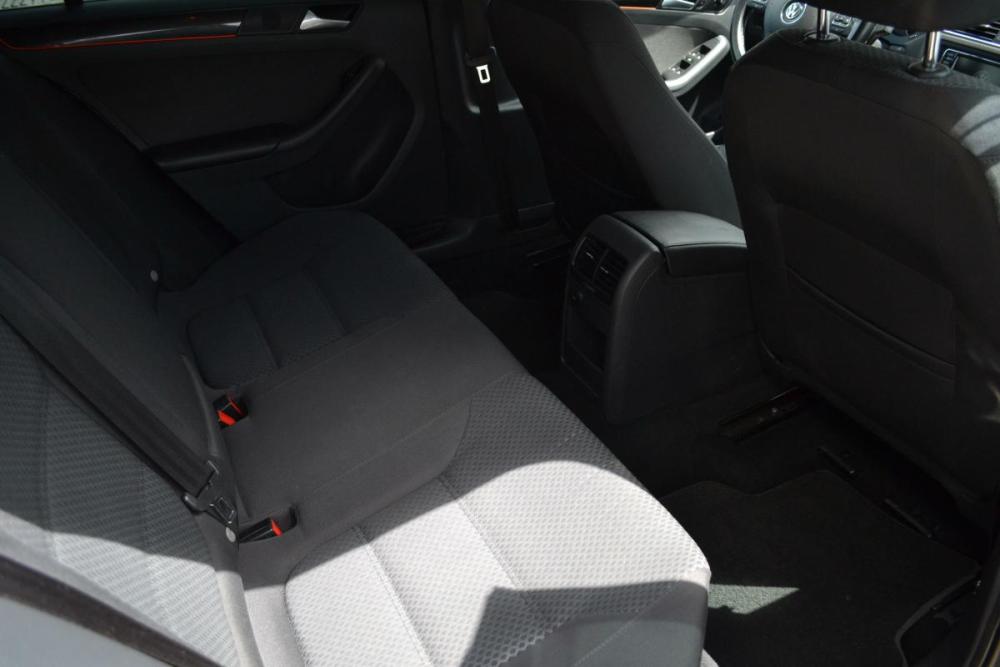 Volkswagen Jetta VI Старый Оскол  - изображение 21