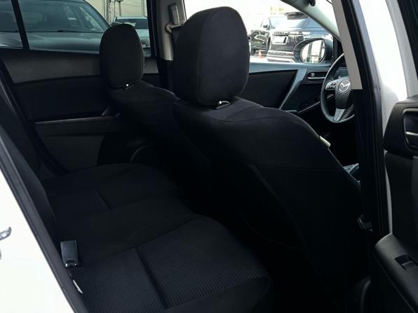 Mazda 3 II (BL) Рестайлинг с пробегом 2012 года, цена 825 000 рублей, 298522 км, седан, Автокод Объявления
