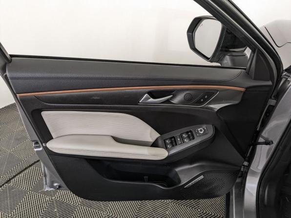 Haval Jolion I Рестайлинг с пробегом 2024 года, цена 2 150 000 рублей, 48696 км, внедорожник, Автокод Объявления