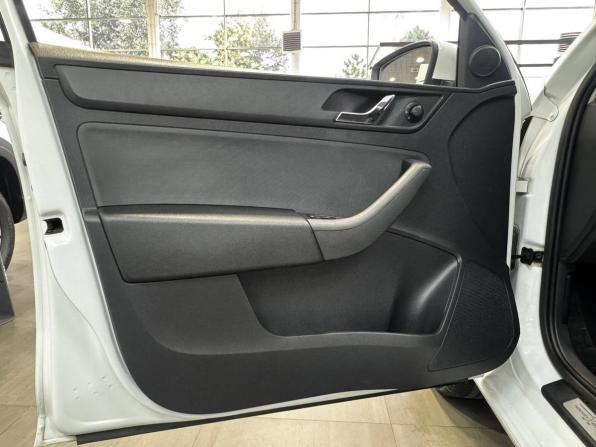 Skoda Rapid I с пробегом 2016 года, цена 1 199 900 рублей, 99400 км, лифтбек, Автокод Объявления