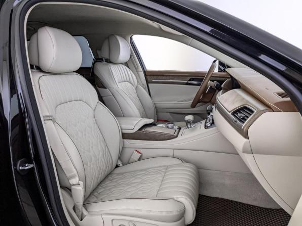 Genesis G90 I Рестайлинг с пробегом 2022 года, цена 5 990 000 рублей, 55762 км, седан, Автокод Объявления