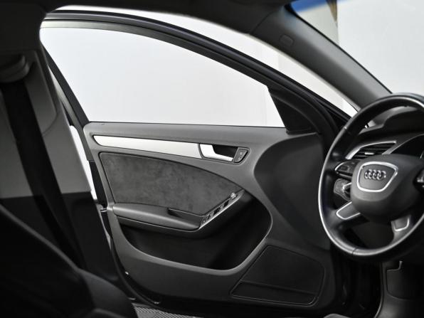 Audi A4 IV (B8) Рестайлинг с пробегом 2013 года, цена 1 349 000 рублей, 129000 км, универсал, Автокод Объявления