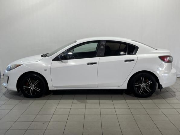 Mazda 3 II (BL) Рестайлинг с пробегом 2012 года, цена 605 000 рублей, 351000 км, седан, Автокод Объявления