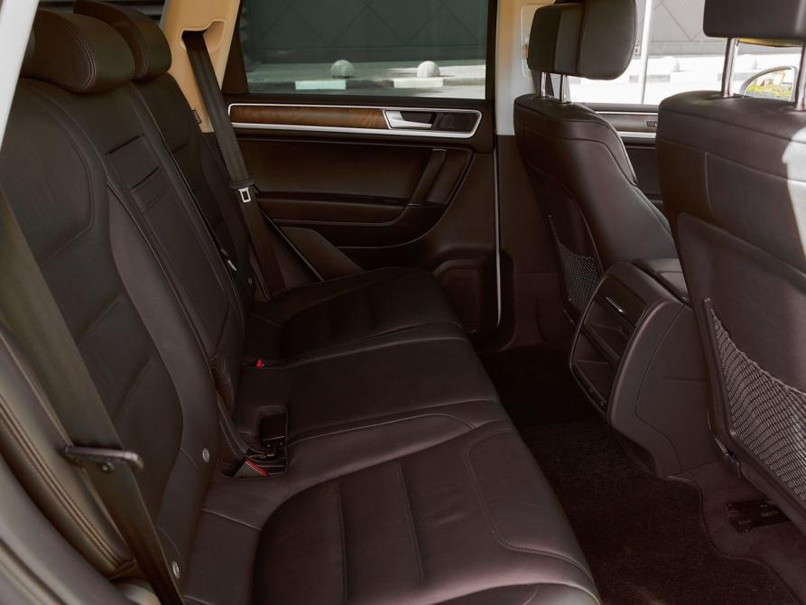 Volkswagen Touareg II Рестайлинг Казань  - изображение 8