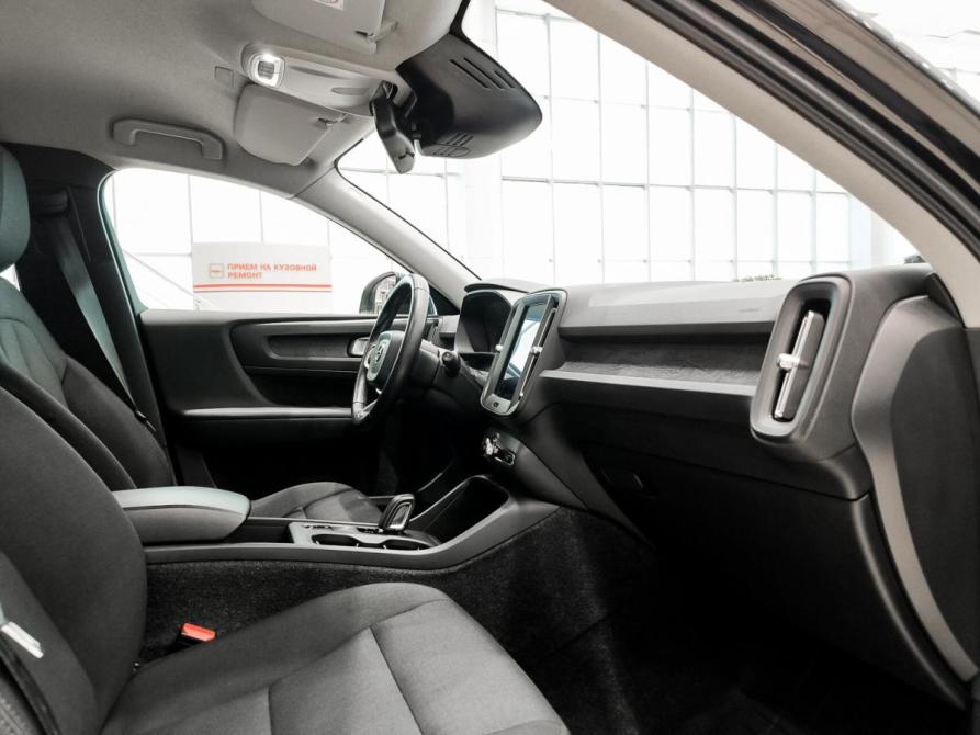 Volvo XC40 I Казань  - изображение 13