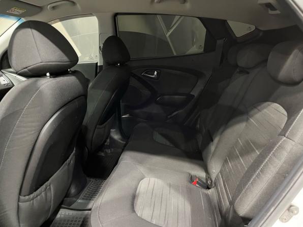 Hyundai ix35 I Рестайлинг с пробегом 2014 года, цена 1 220 000 рублей, 111878 км, внедорожник, Автокод Объявления