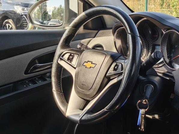 Chevrolet Cruze I Рестайлинг с пробегом 2013 года, цена 689 000 рублей, 170000 км, хэтчбек, Автокод Объявления